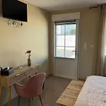 La Rose Des Vents Bed & Breakfast 4*