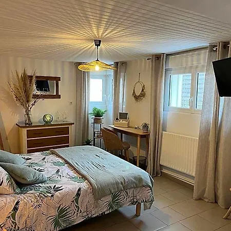 La Rose Des Vents Bed & Breakfast 4*
